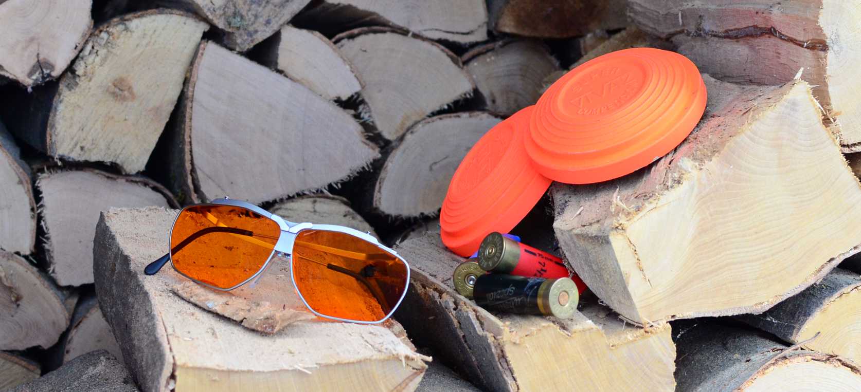 Dyn_orange im Holz_80x37_Web